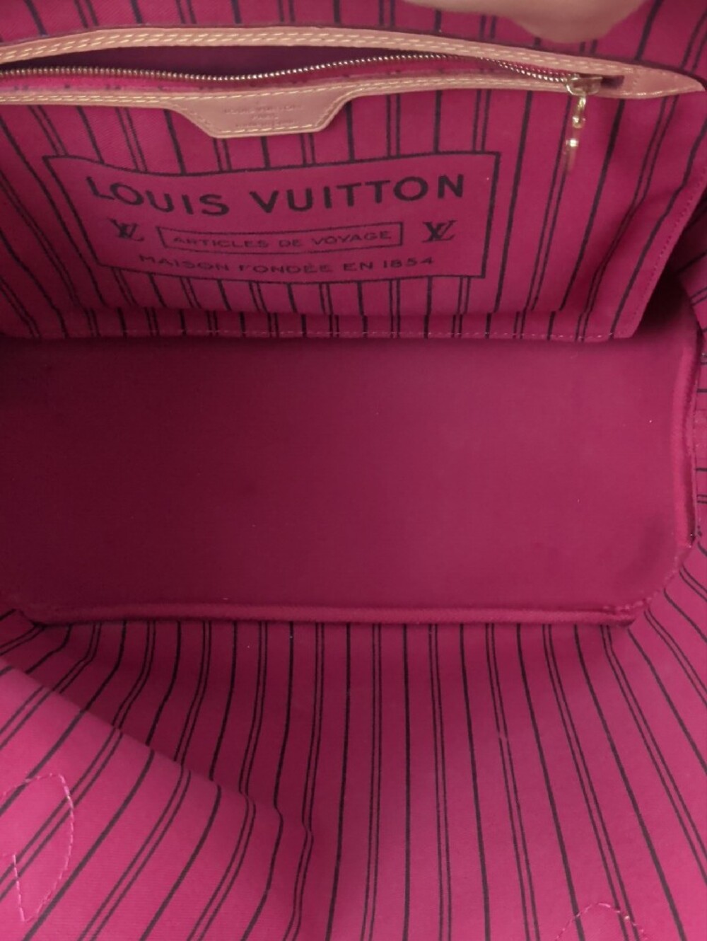 Louis Vuitton Monogram Canvas Tote with Pink Interior and Natural Leather Trim - Picture 10 of 12